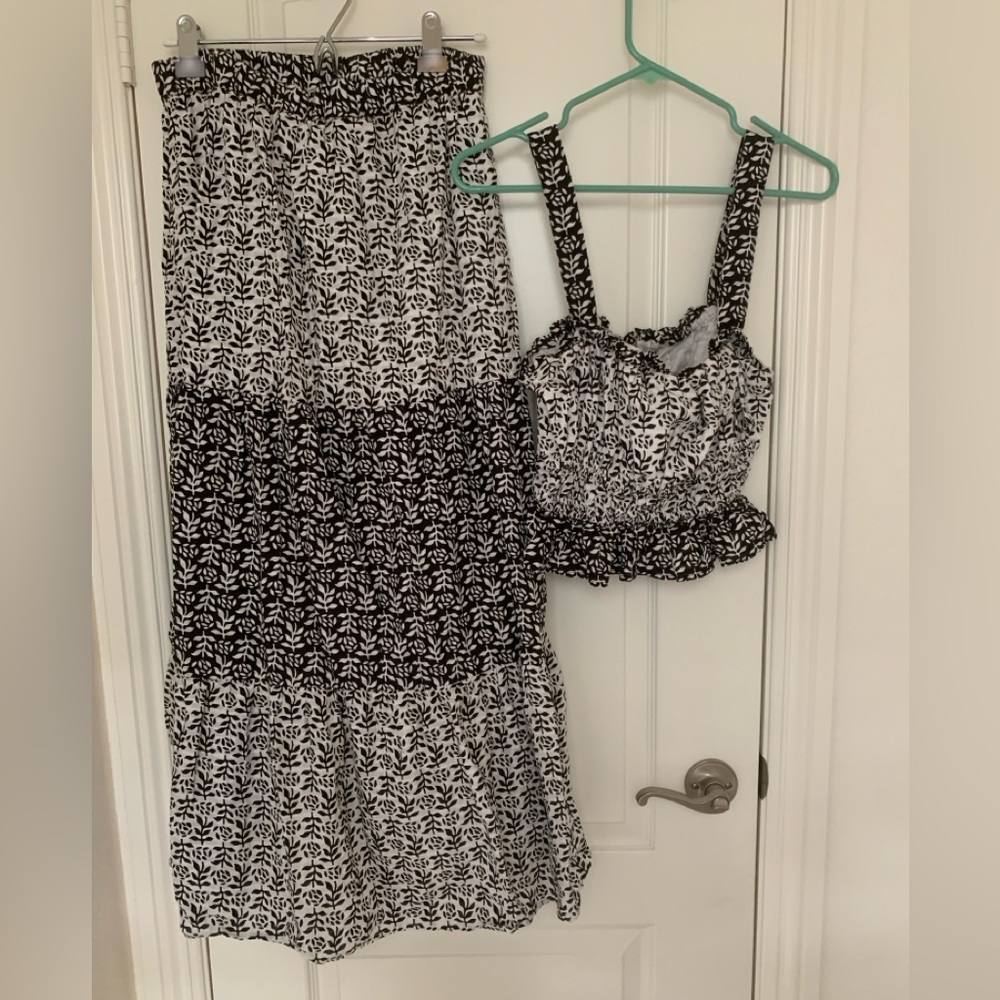EUC LOFT Maxi Skirt & Crop Top Set Medium Black White (Sold Separately by Brand)
